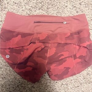 lululemon hotty hot shorts Red Patterned size 2